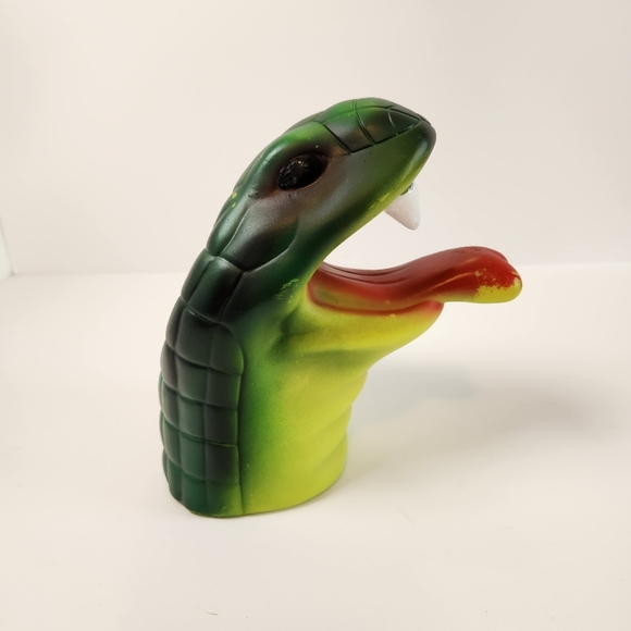 Vintage 90s Cobra Snake Hand Puppet 1990s Fangs Halloween Decor Novelty Toys - Picture 2 of 8